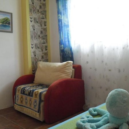 Family Apartment Garden And Sea Petrovac Exterior photo